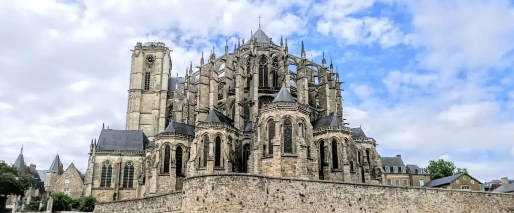 activité touristique ou culturelle au Mans. 