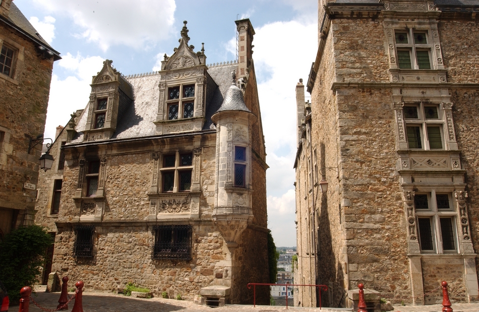 activité touristique ou culturelle au Mans. 